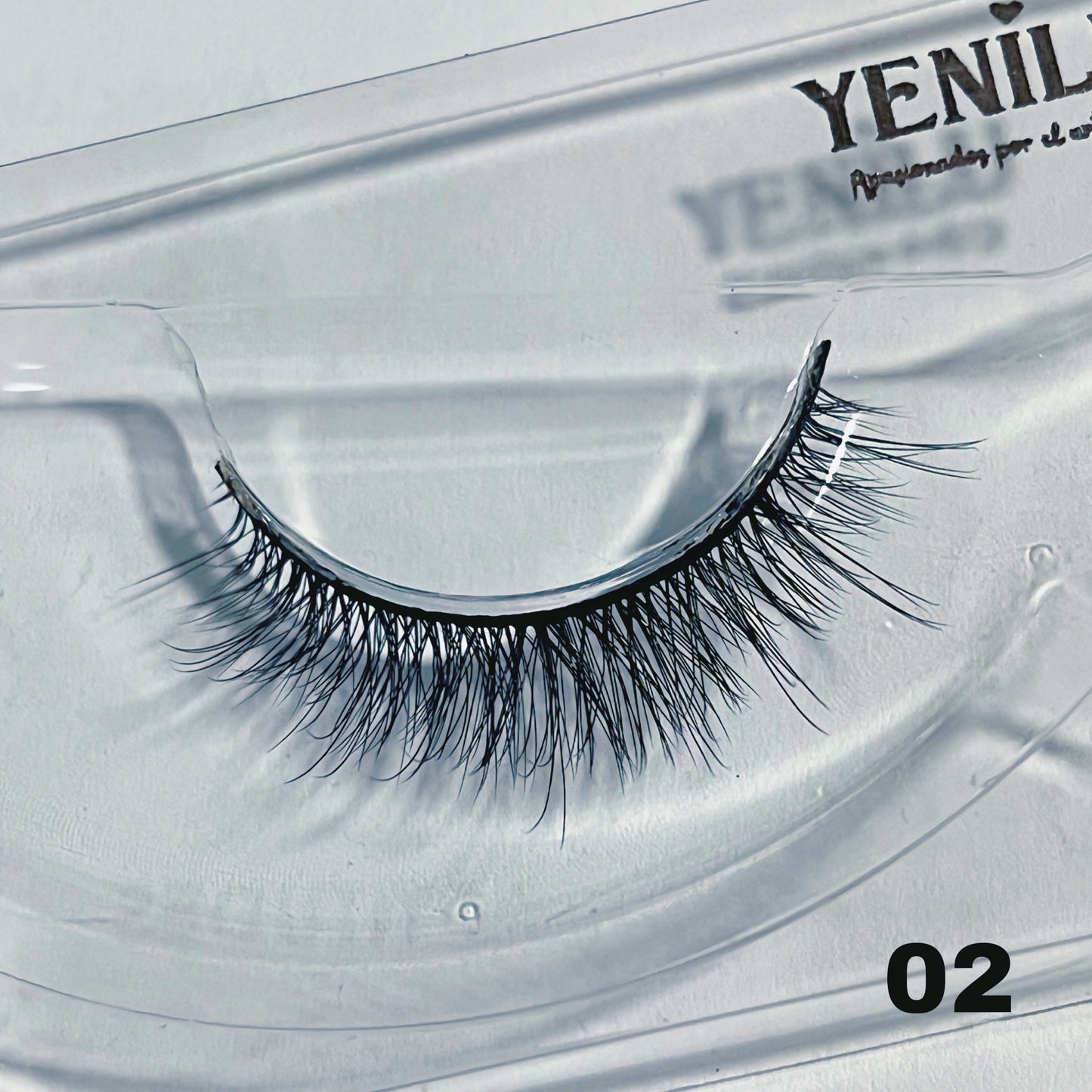 00379sku- Pestañas efecto natural de tira Yenilu