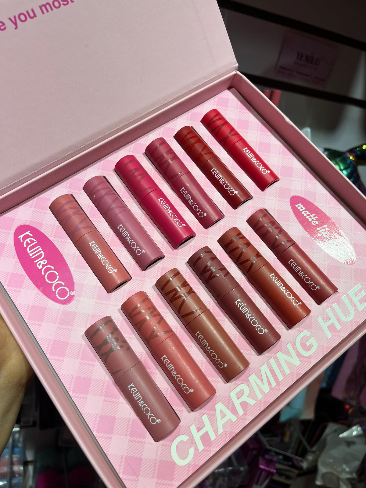 Sku423 - Set 12 labiales liquido matte, incluye su caja KC