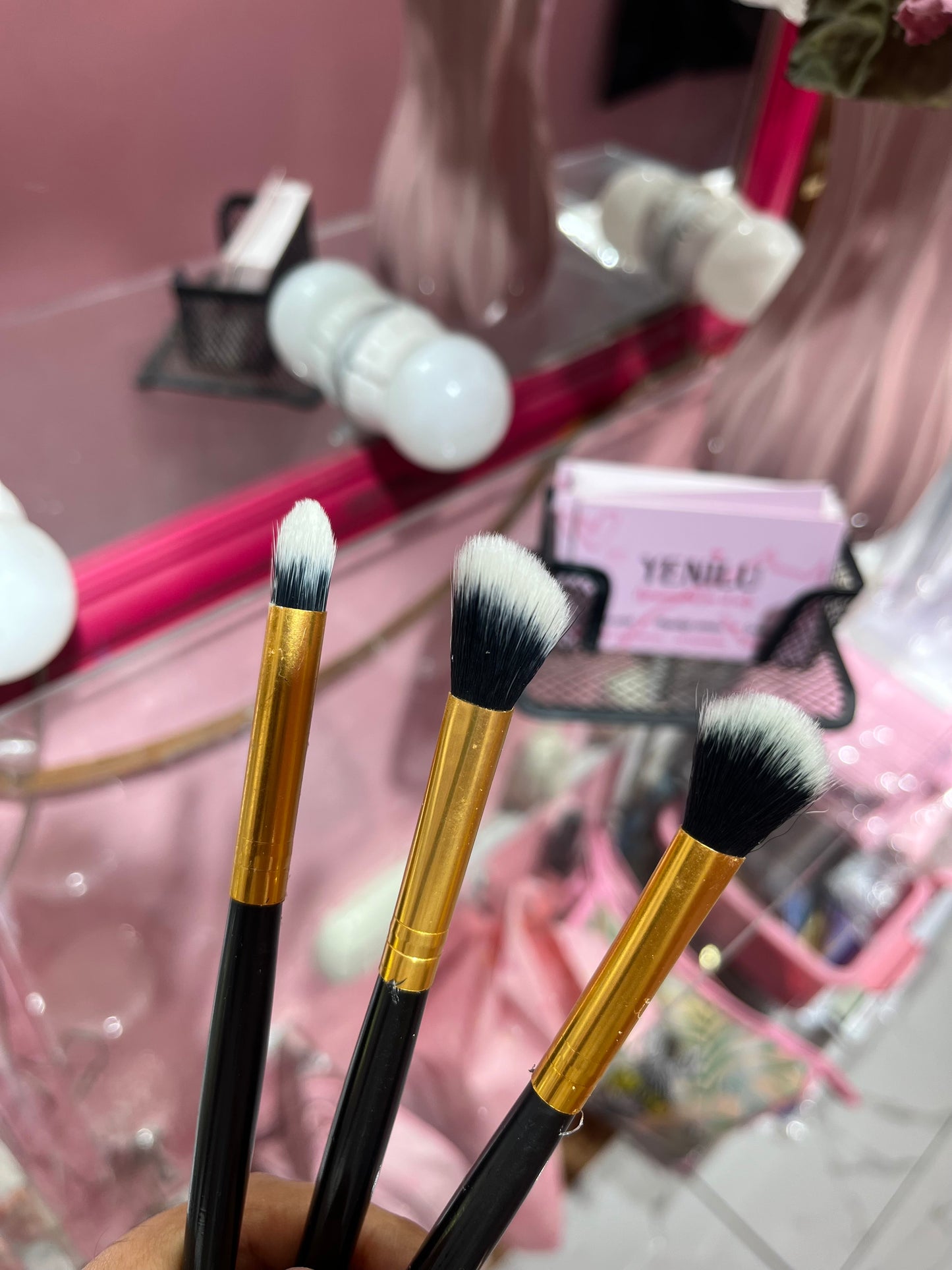 Sku409 - Pack de 3 brochas para maquillaje
