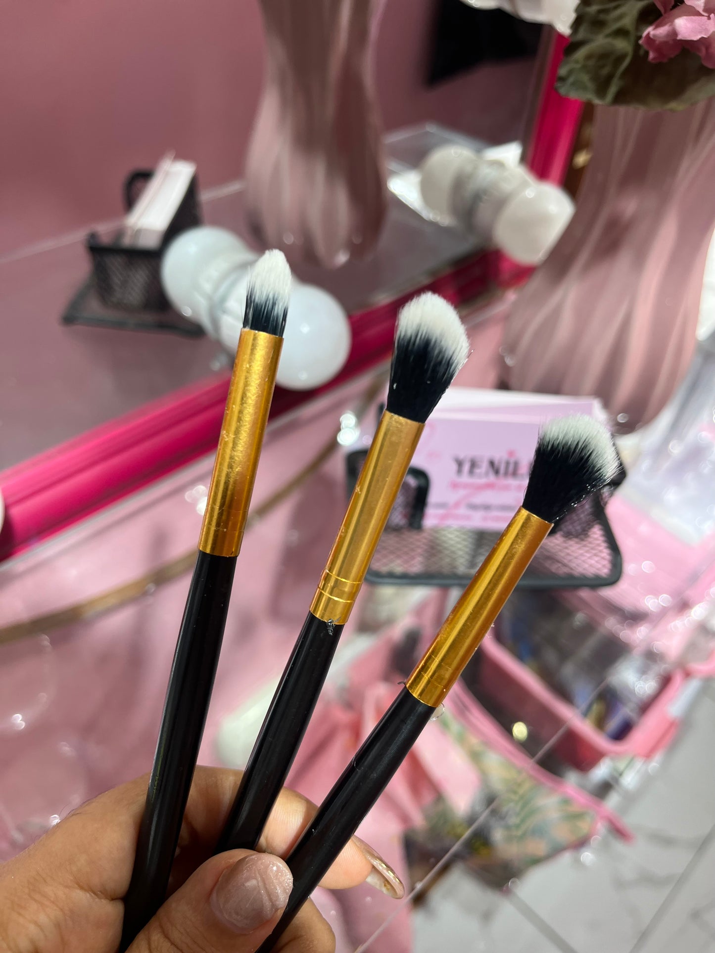 Sku409 - Pack de 3 brochas para maquillaje