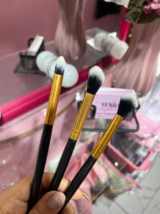 Sku409 - Pack de 3 brochas para maquillaje