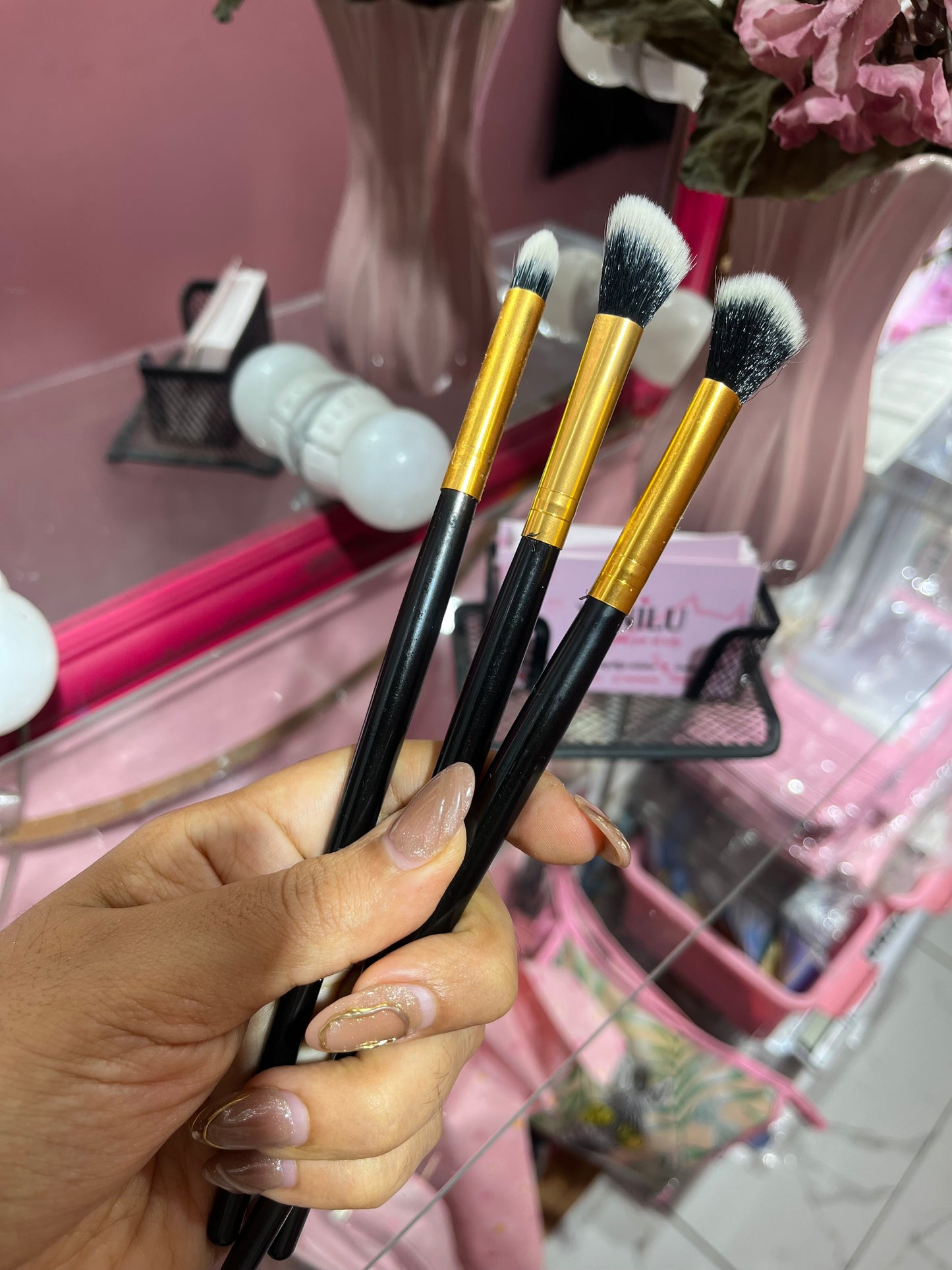 Sku409 - Pack de 3 brochas para maquillaje