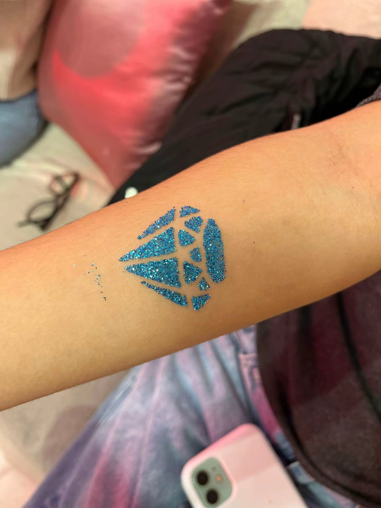 Taller Virtual Glitter Bar y Fiesta Neòn